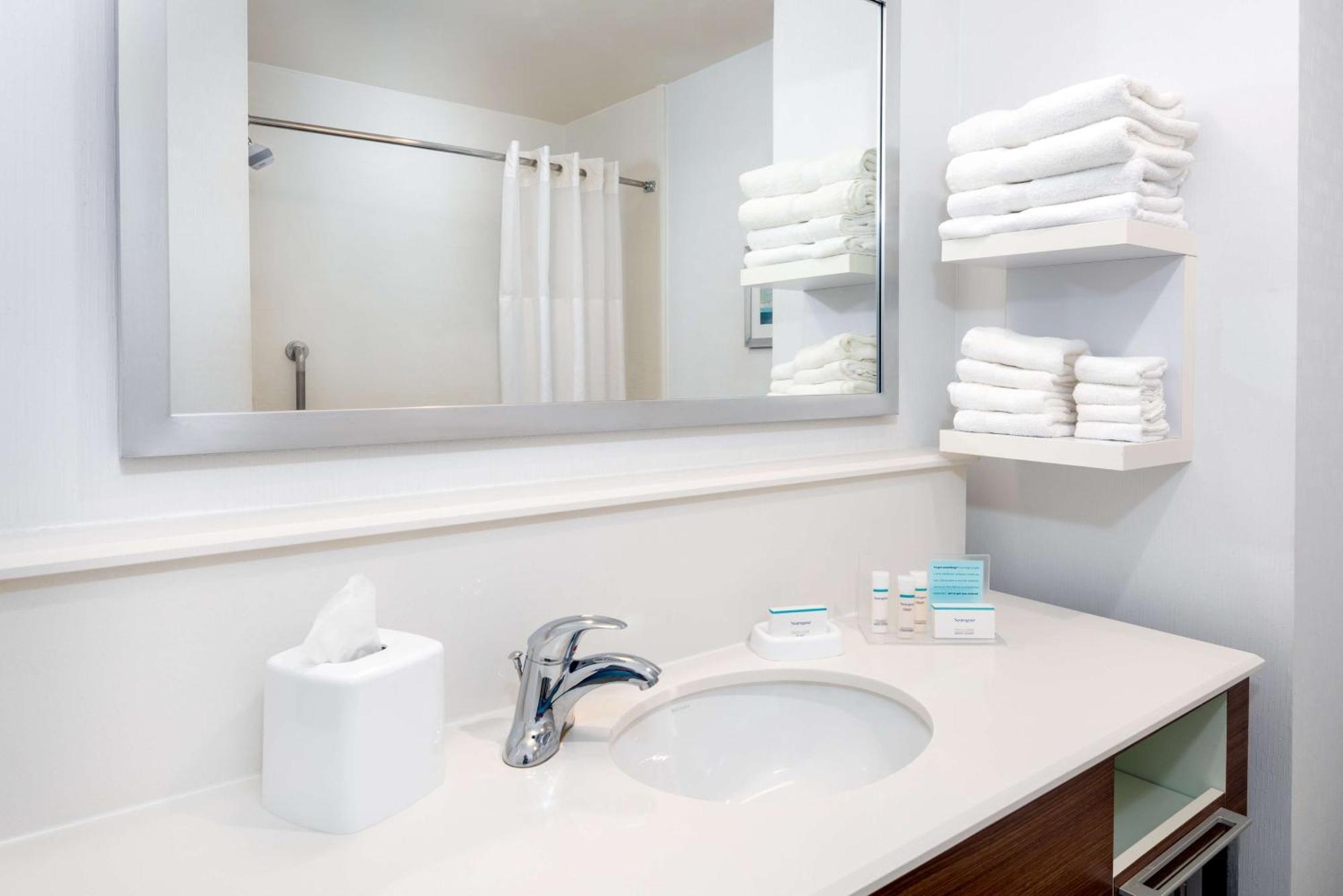 Hampton Inn & Suites Tallahassee Capitol-University Bagian luar foto